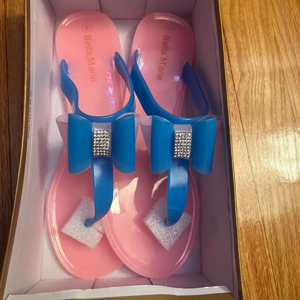 Bella Marie Pink and Blue Bow Thong Sandals